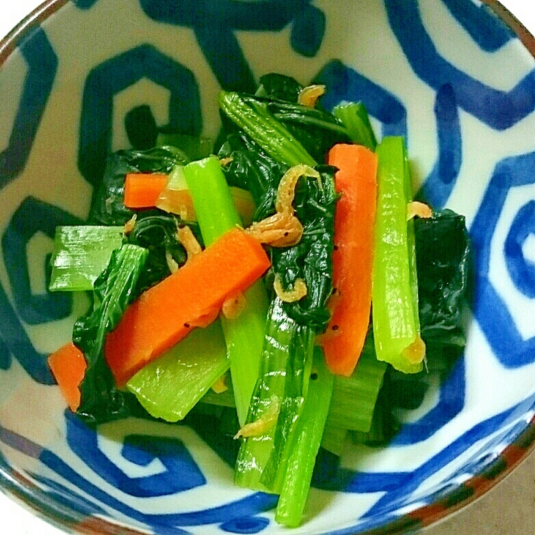 麺つゆで簡単♪小松菜と干し海老のお浸し