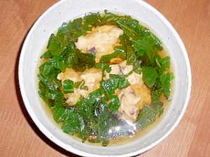 鶏つみれとモロヘイヤのスープ