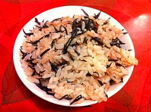 簡単!シーチキンひじきご飯