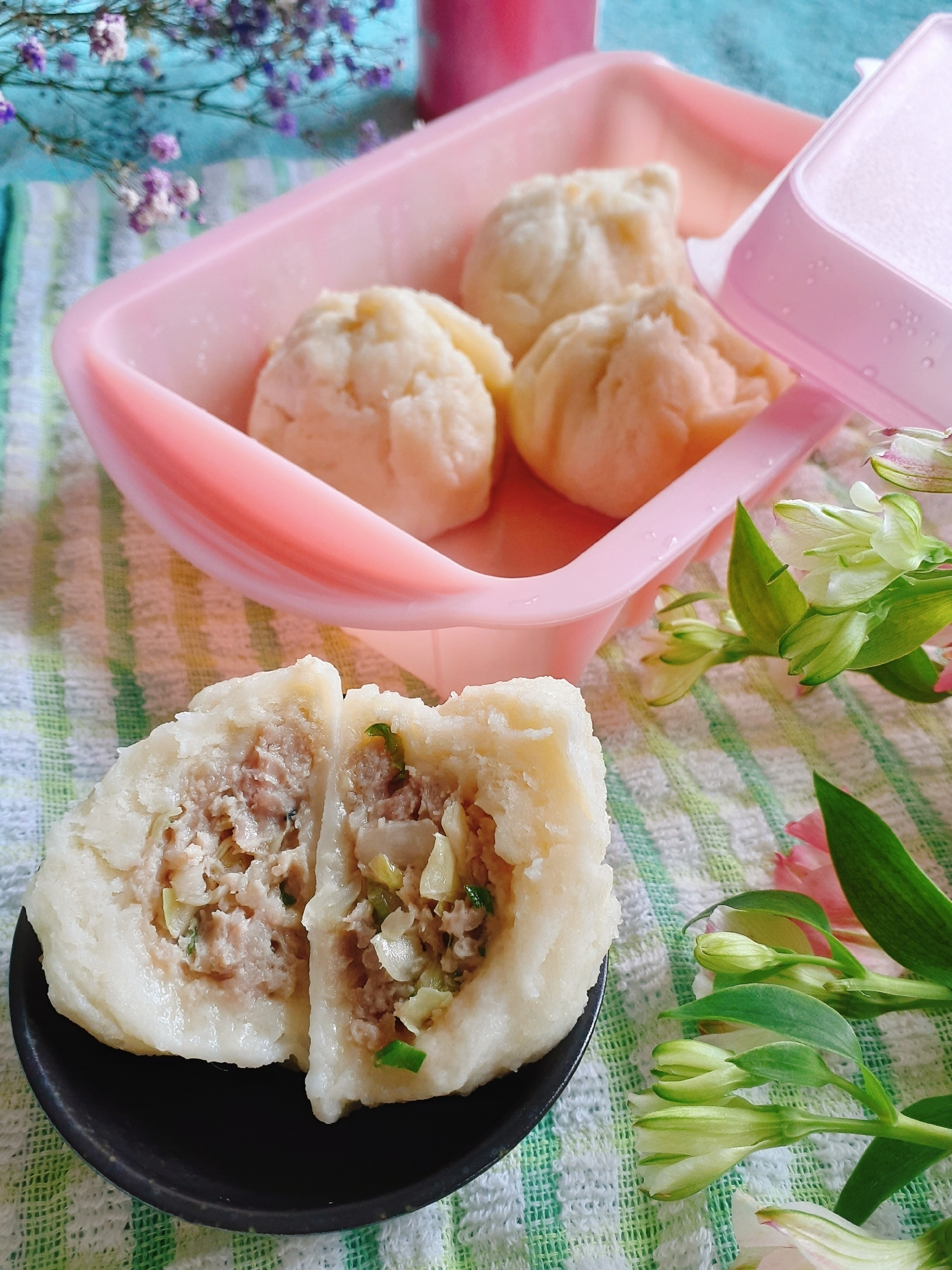 電子レンジ料理！余った肉だねでリメイクプチ肉まん