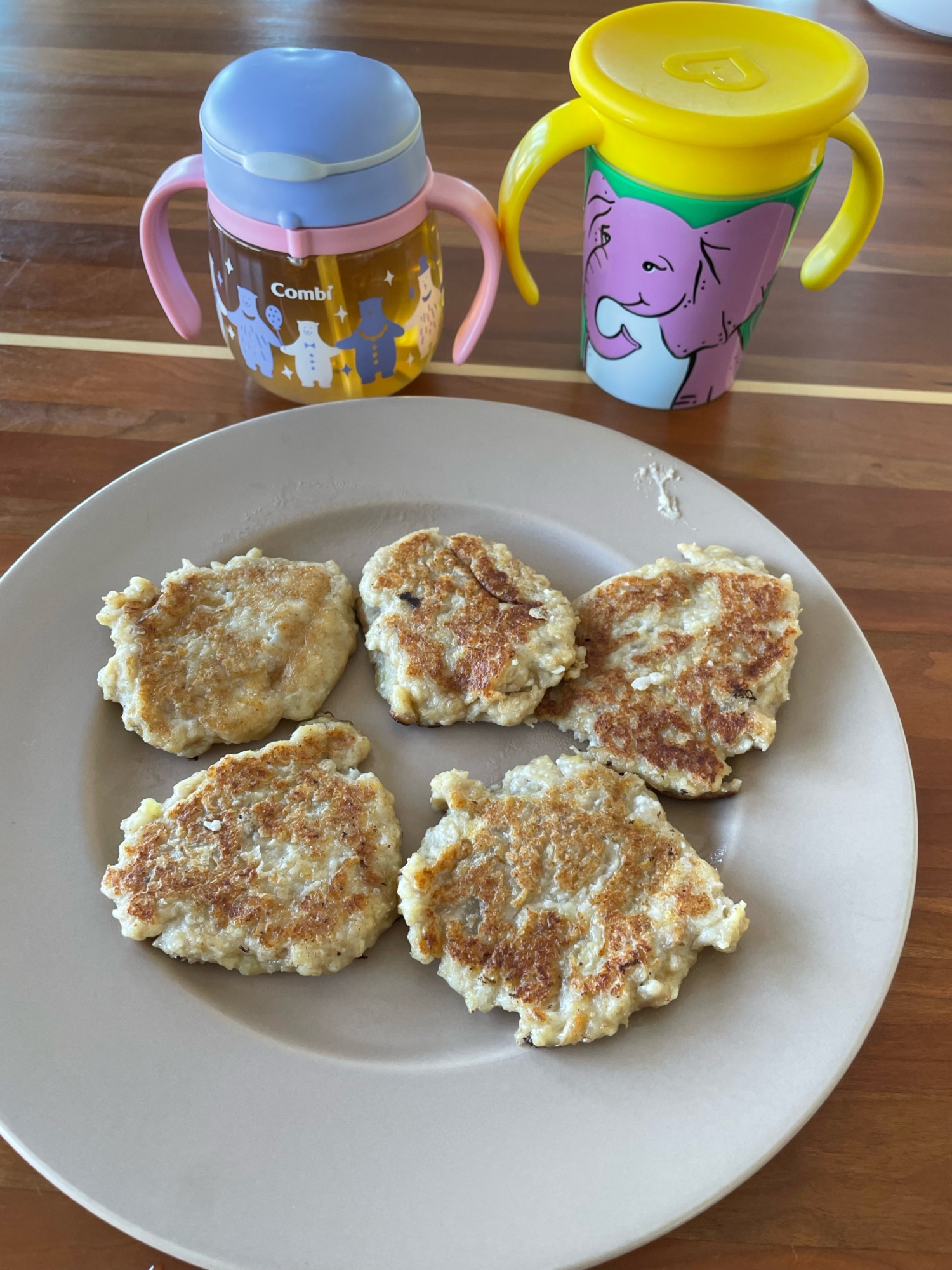 【離乳食】オートミールとお豆腐のバナナきな粉おやき