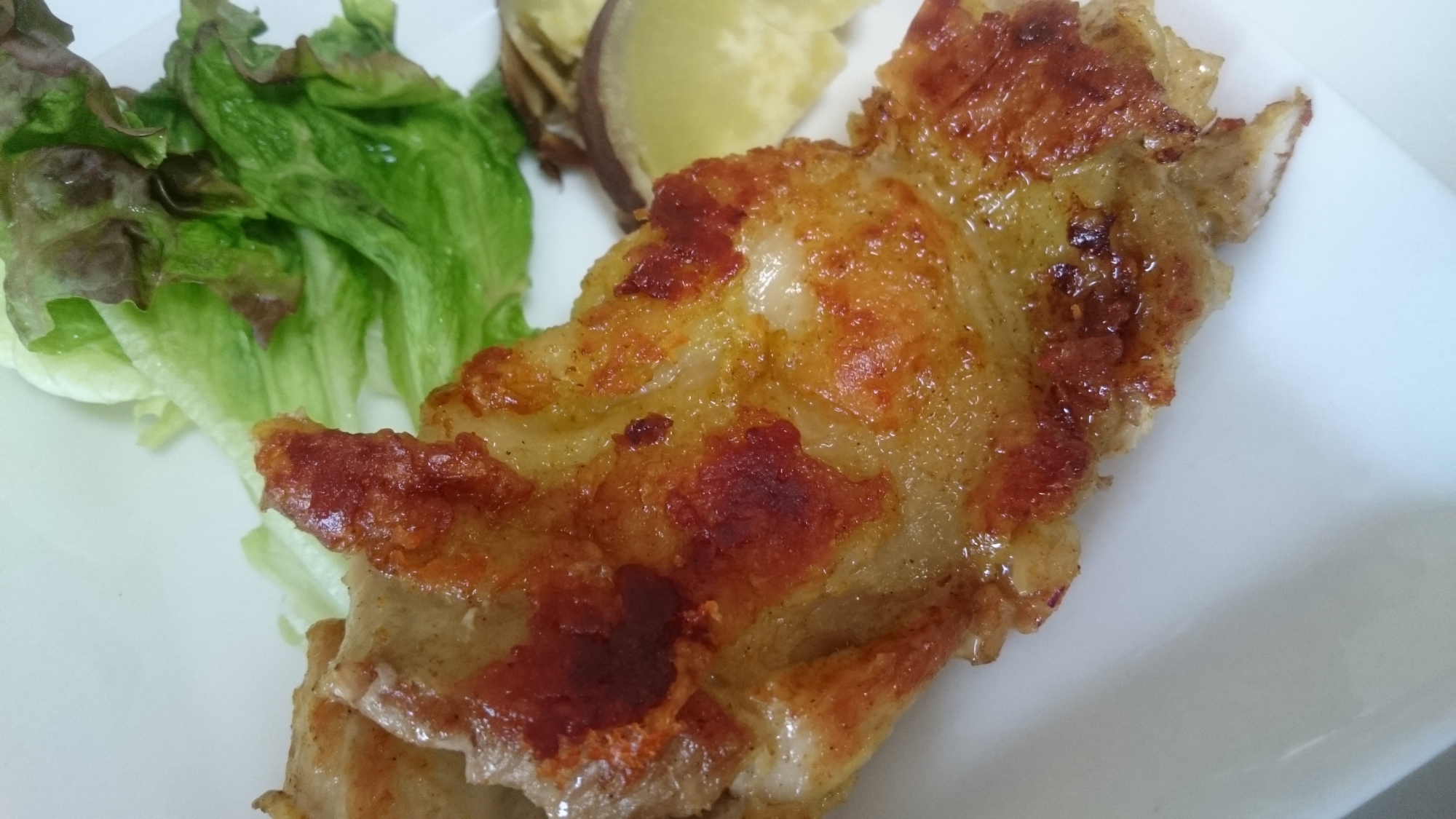 皮目ぱりっ☆子供も大人も好きなチキンカレームニエル