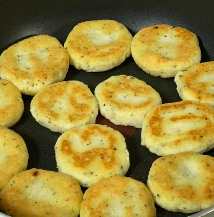 簡単ですごく美味しい！おから特有のモサモサ感もなくいくらでも食べたくなります。肉を使ってないから、洗い物も楽でした。