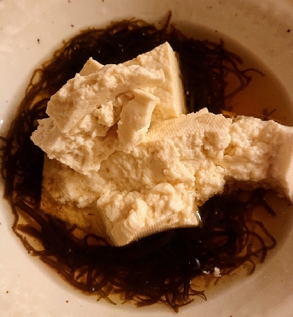 豆腐ともずく酢があったので参考にして作りました。