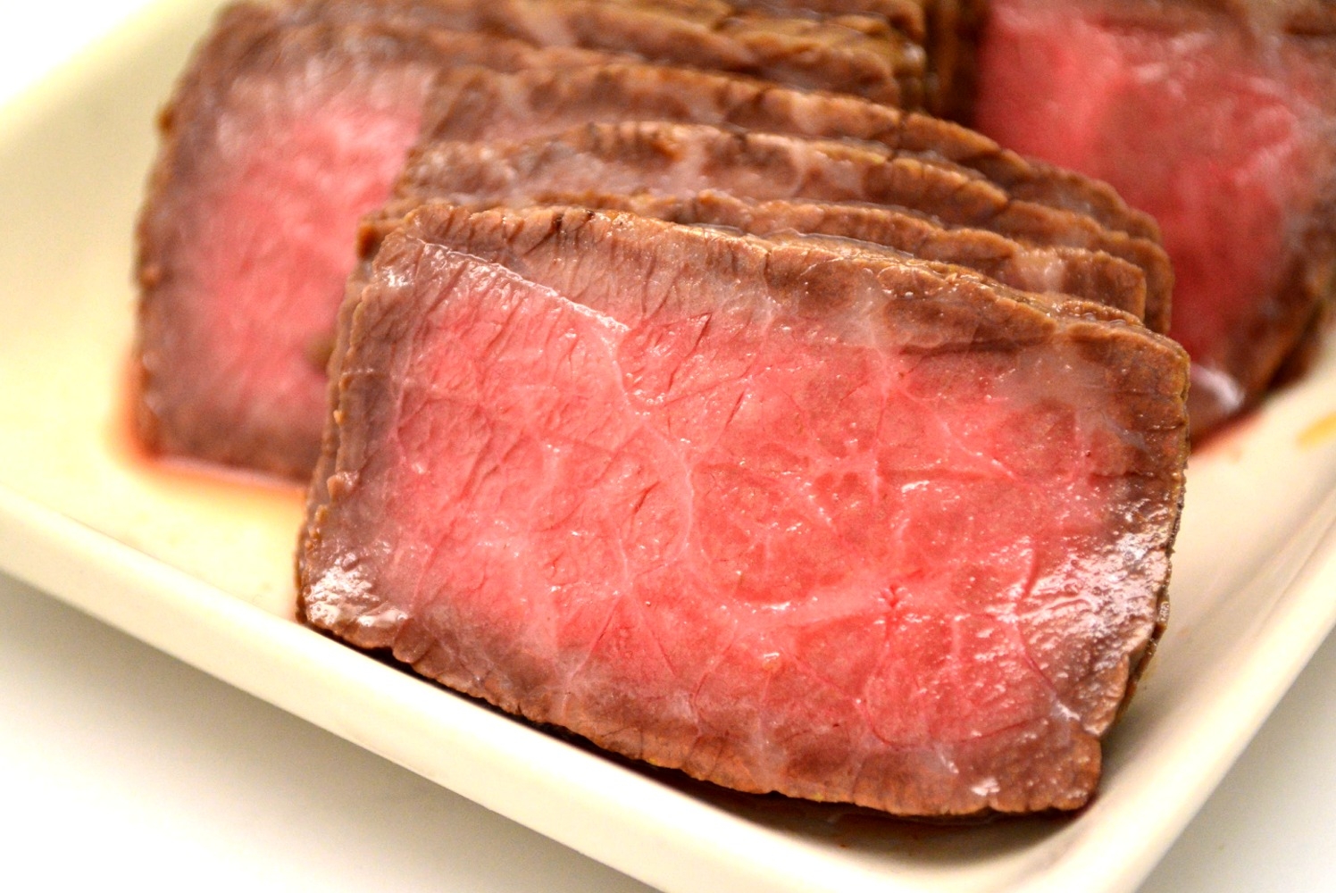 <定番シリーズ>炊飯器で作る簡単ローストビーフ