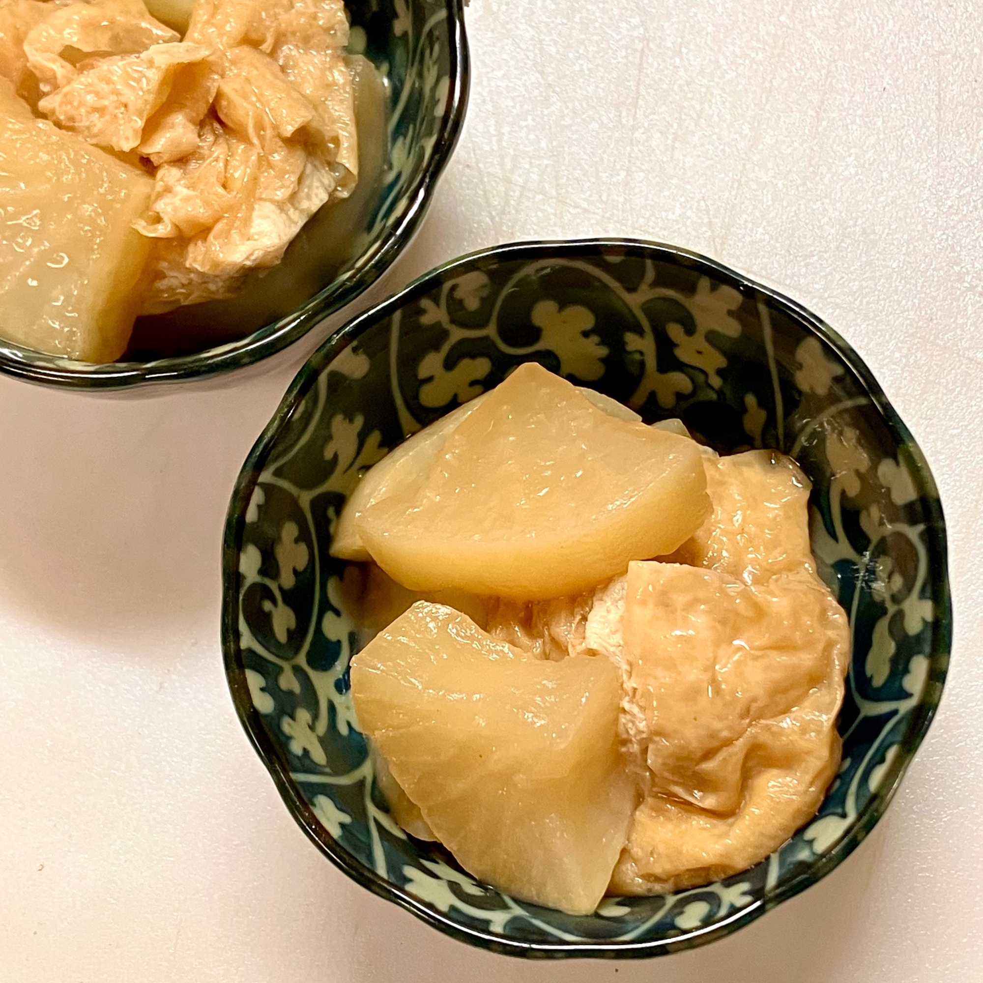 甘めでほっこりな味♪大根と油揚げの煮物