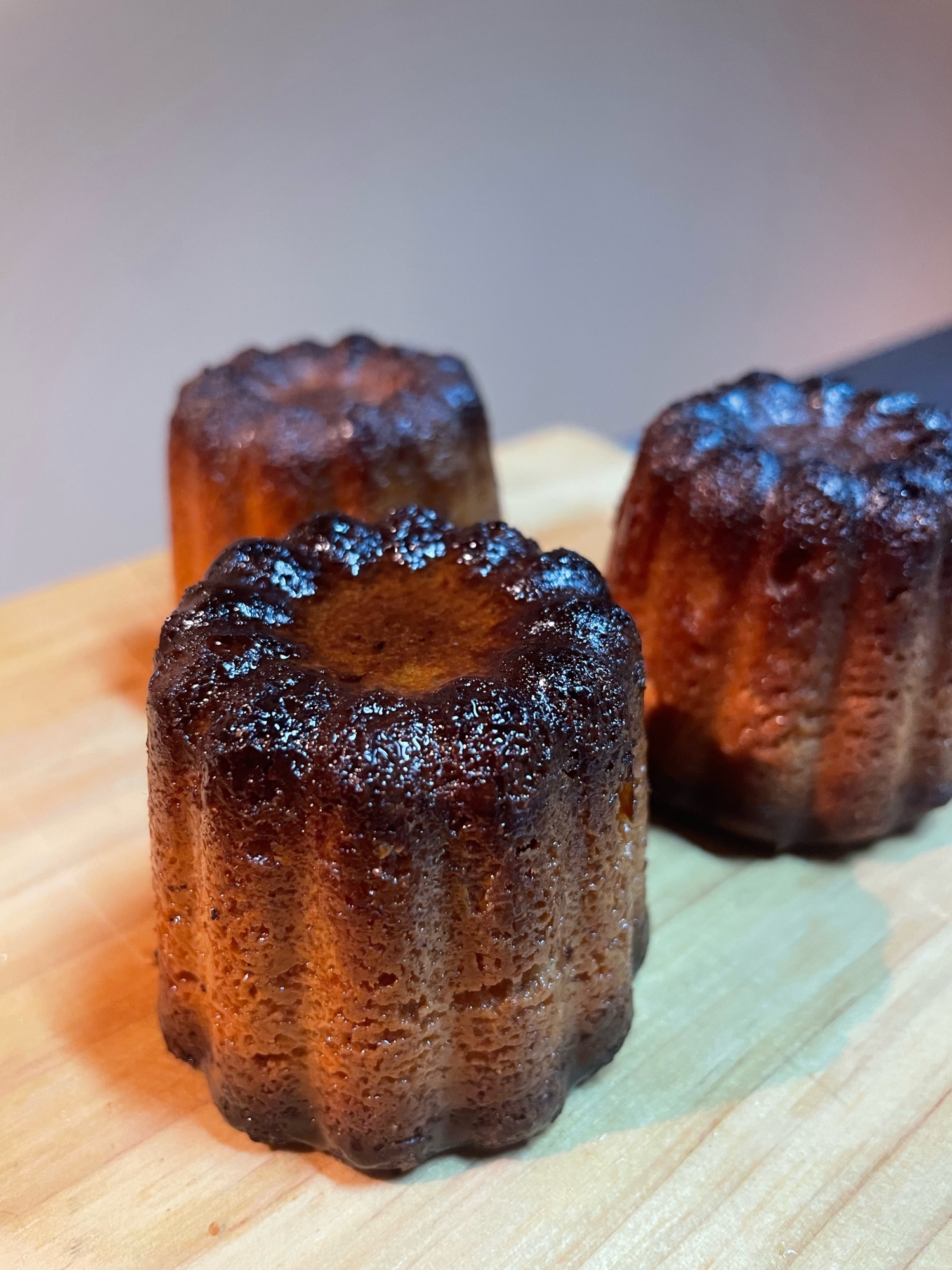 ダイソーカヌレ型と富澤商店カヌレミックスでカヌレ