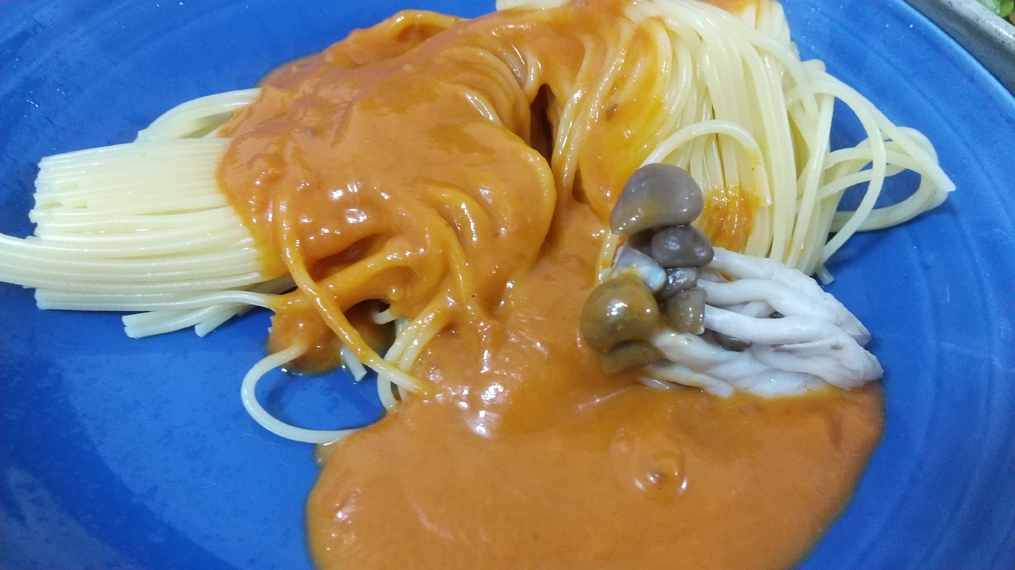 ぶなしめじカニクリームパスタ