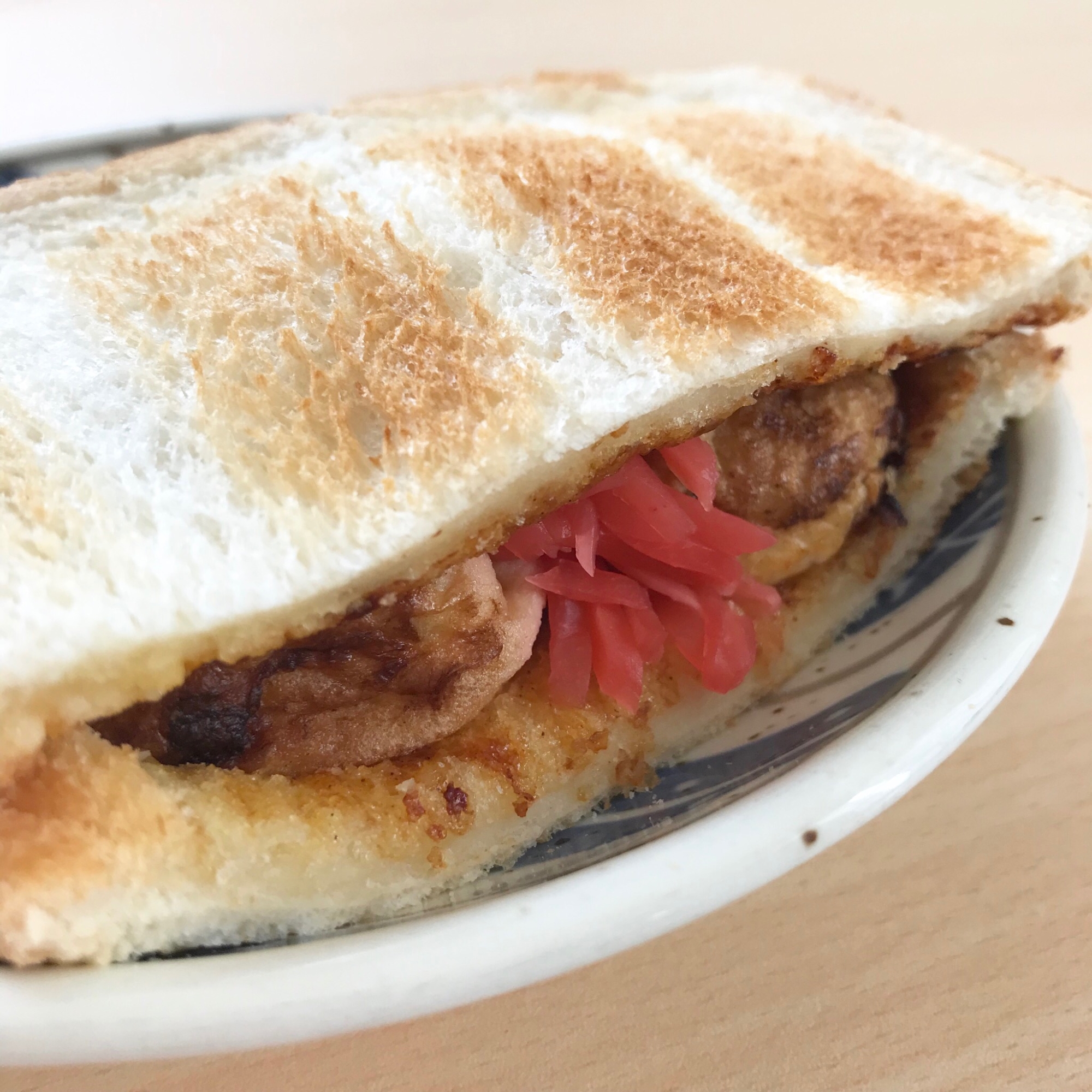 余ったたこ焼きでたこ焼きホットサンド