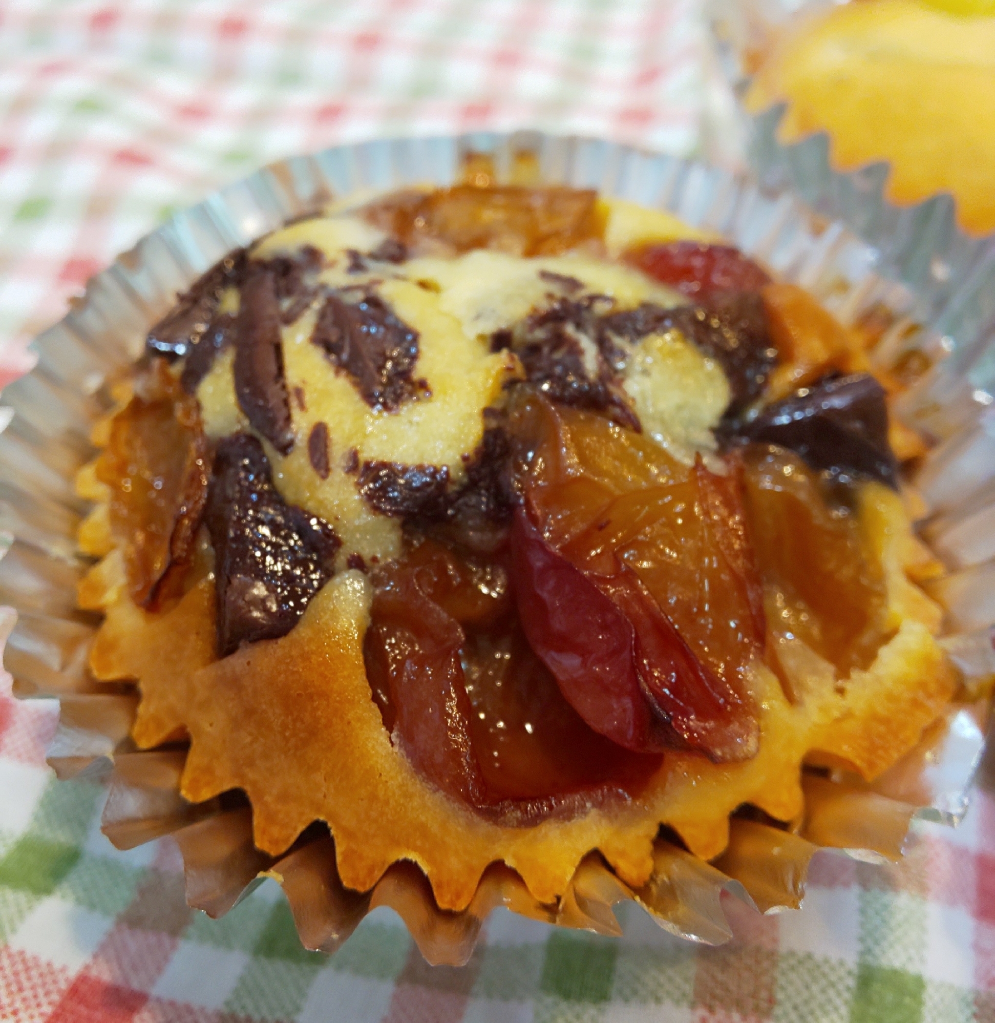 フレッシュさくらんぼとチョコのマフィン