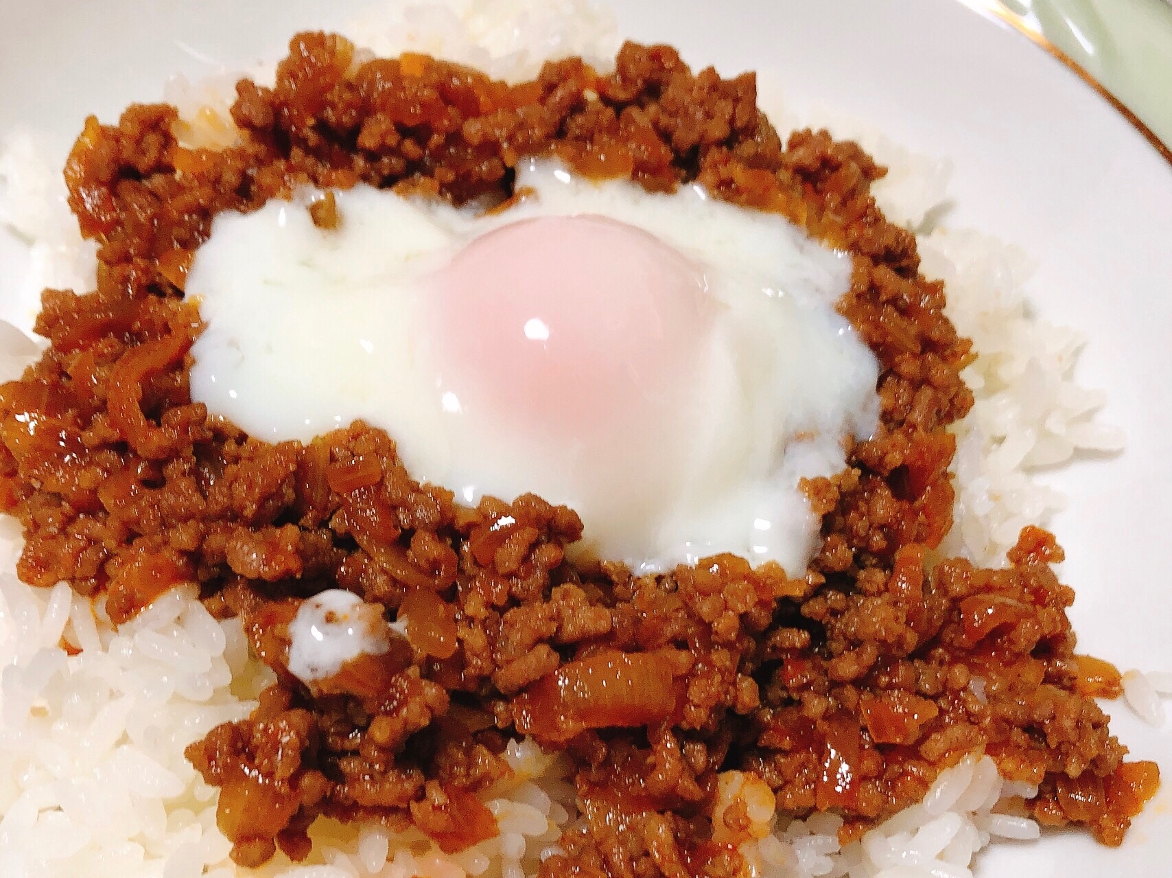 食欲増進！コチュジャンで簡単甘辛そぼろ丼！