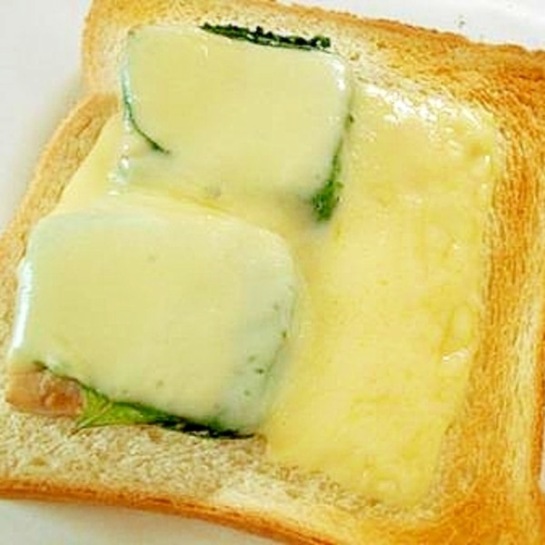 びんちょうまぐろの漬け焼きと大葉のチーズトースト レシピ 作り方 By V るん 0394 楽天レシピ びんちょうまぐろの漬け焼きと大葉のチーズトースト レシピ 作り方 By V るん 0394 楽天レシピ