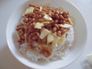 納豆チーズご飯