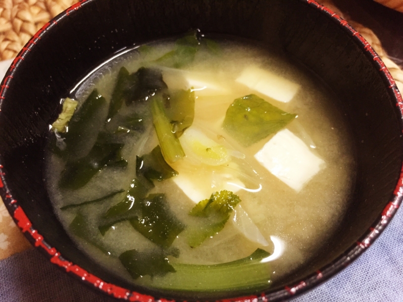 豆腐&小松菜&玉ねぎの味噌汁