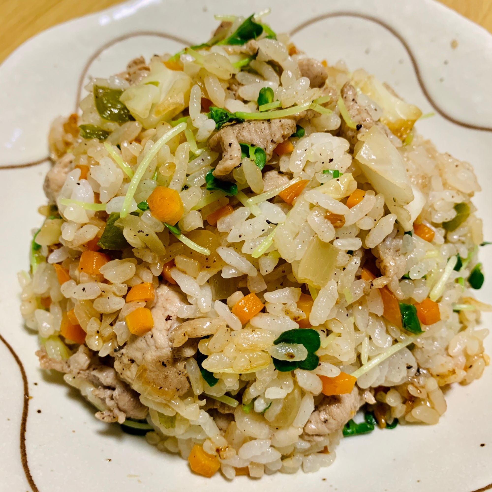 かいわれシャキシャキ♪野菜たっぷりチャーハン