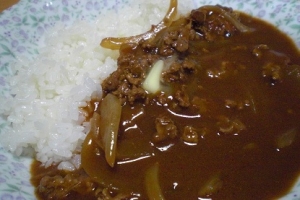 ちょっぴりカレー味！　挽肉も入ったハッシュドビーフ