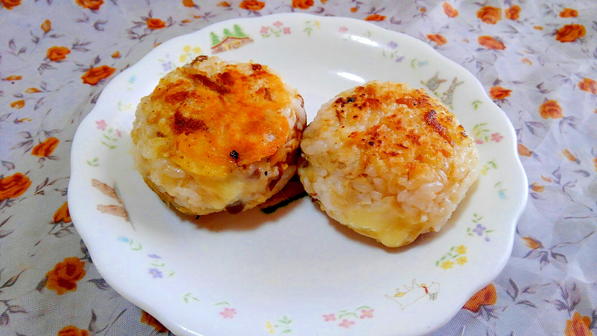 さばとチーズの焼きおにぎり