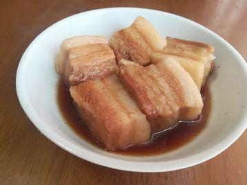 しっかり煮込んだ豚の角煮