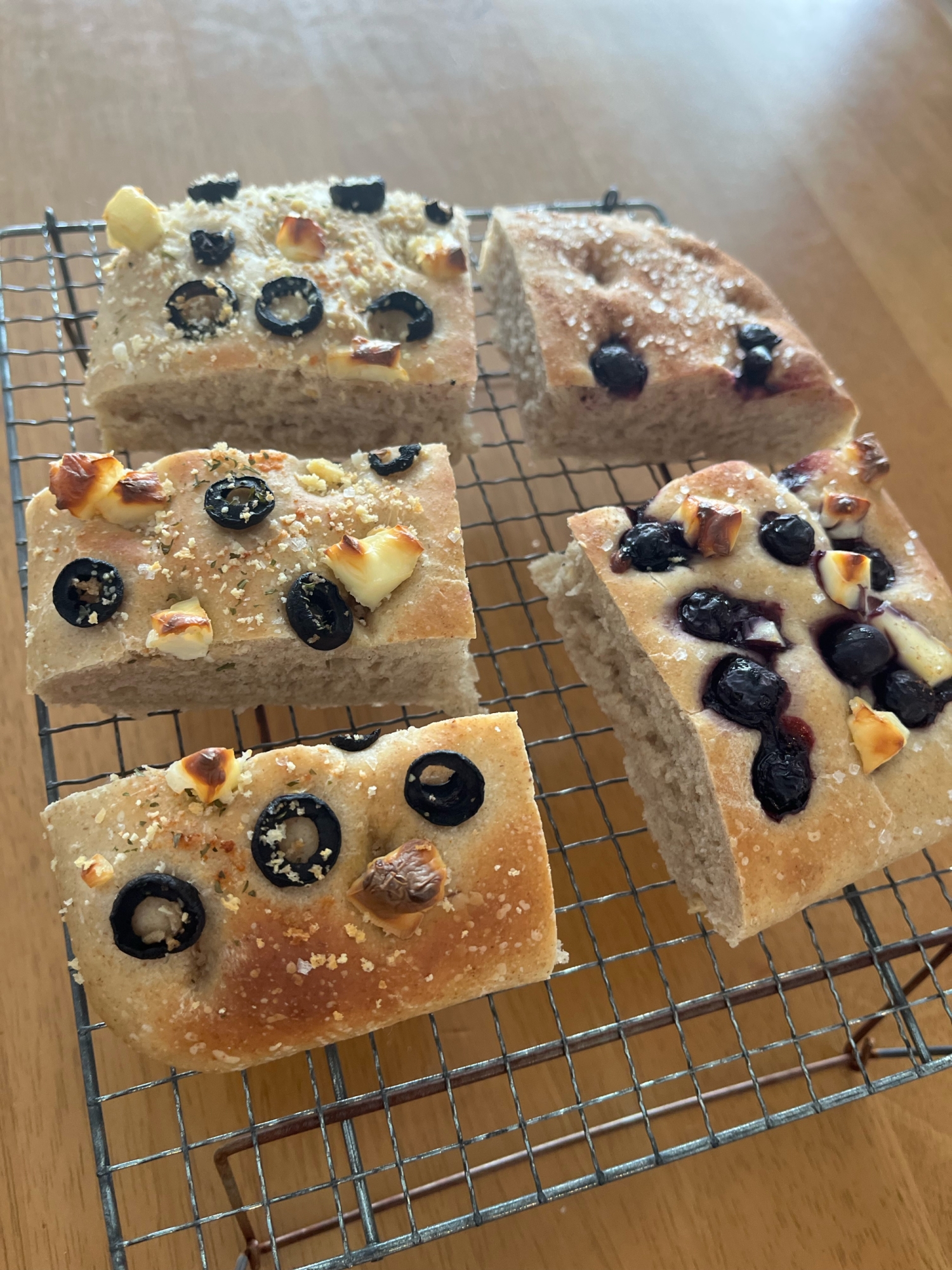 型に入れてそのまま焼けるフォカッチャ