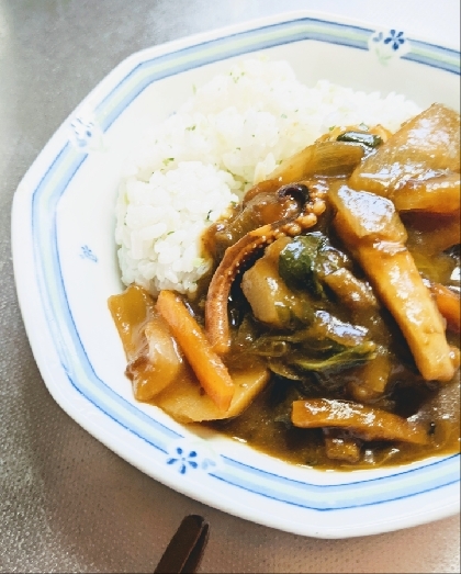 ♥　下味にカレーコンソメ入り！　イカカレー　♥