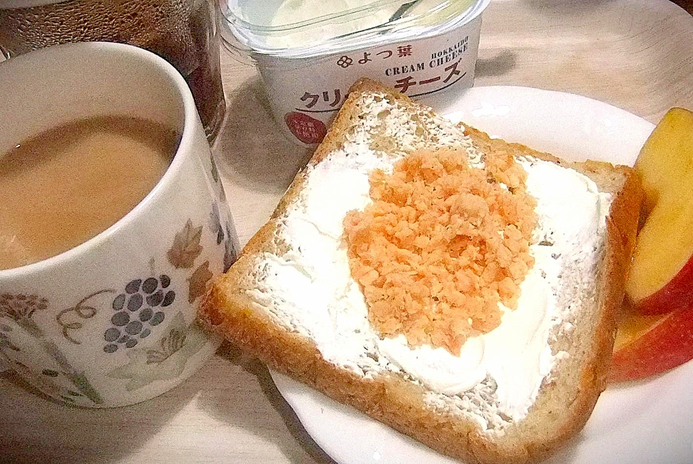 クリームチーズと鮭のトースト