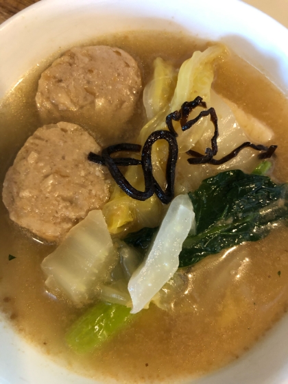肉団子と白菜塩昆布のスープ