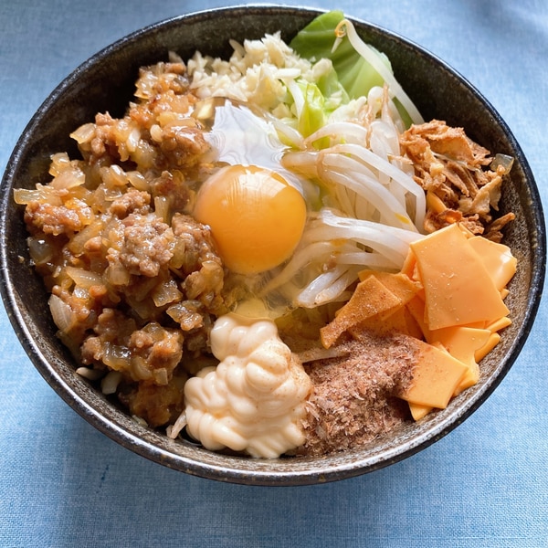 ガッツリ二郎系 まぜそば ニンニク入り レシピ 作り方 By ニモ9277 楽天レシピ ガッツリ二郎系 まぜそば ニンニク入り レシピ 作り方 By ニモ9277 楽天レシピ