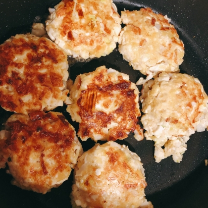 お肉なし♪ちくわとネギ入り豆腐ハンバーグ✿