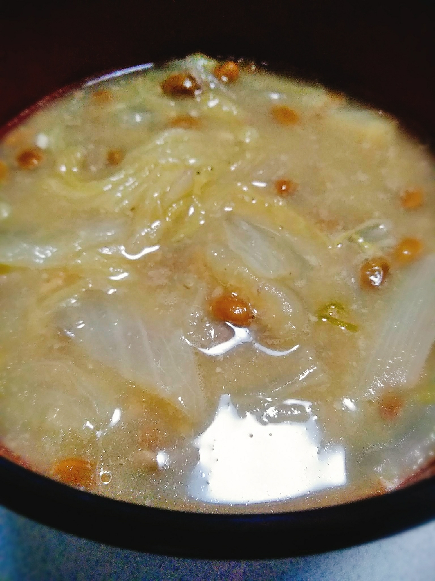 白菜と納豆の味噌汁