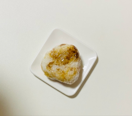 白ごまおかかの焼きおにぎり