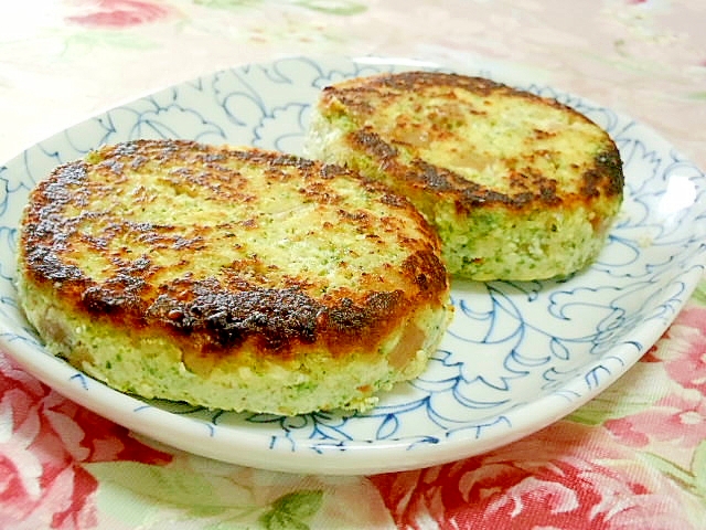 シャキシャキ❤にんにく香る・蓮根入り豆腐ハンバーグ