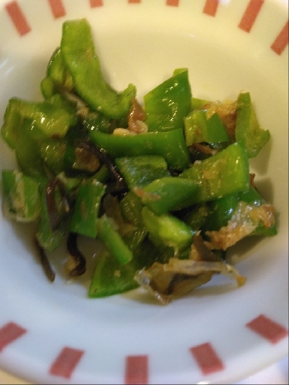レンジで簡単☆ピーマンのおかか塩昆布和え