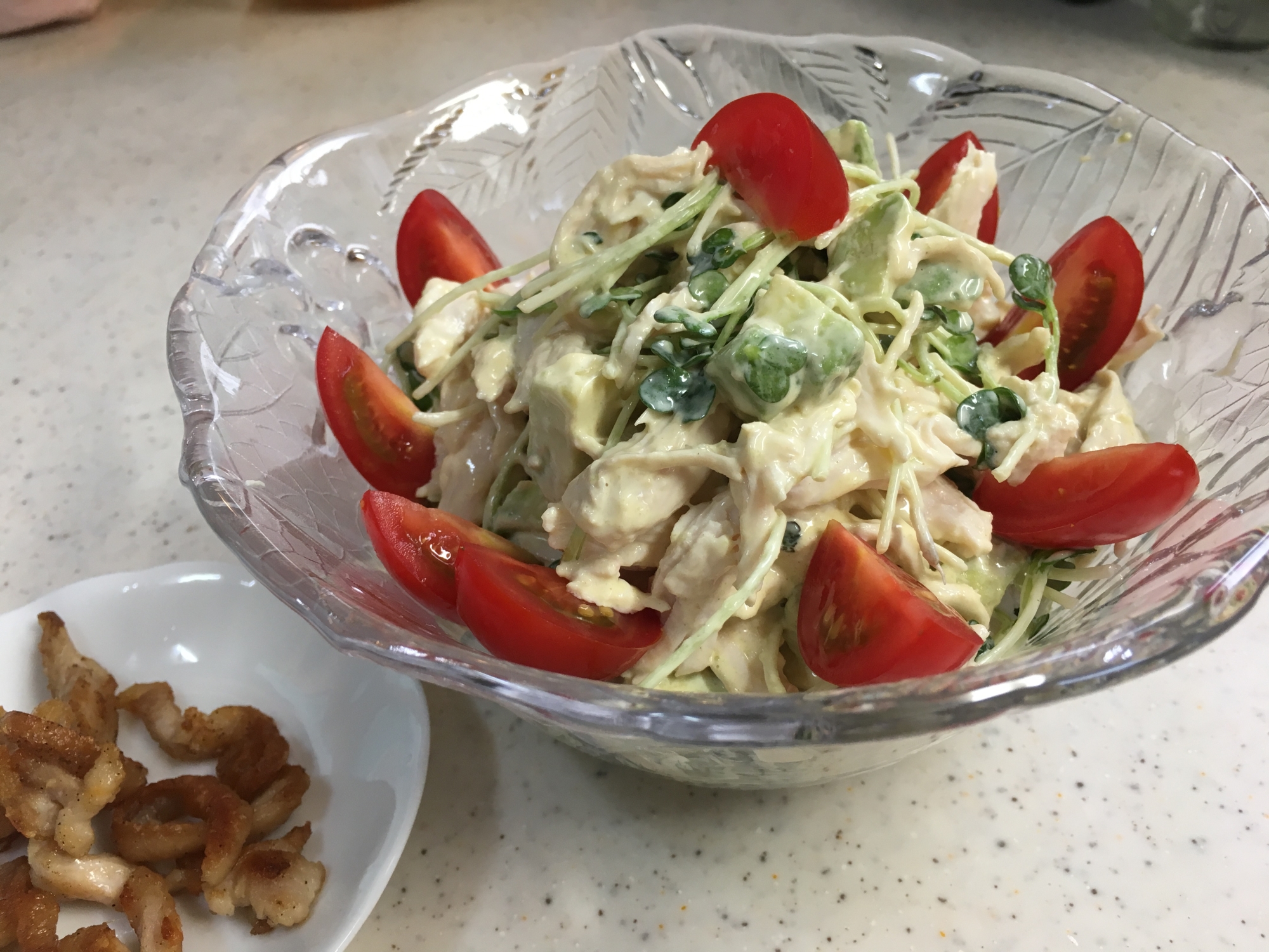 蒸し鶏の★アボカドinわさびマヨ★和え