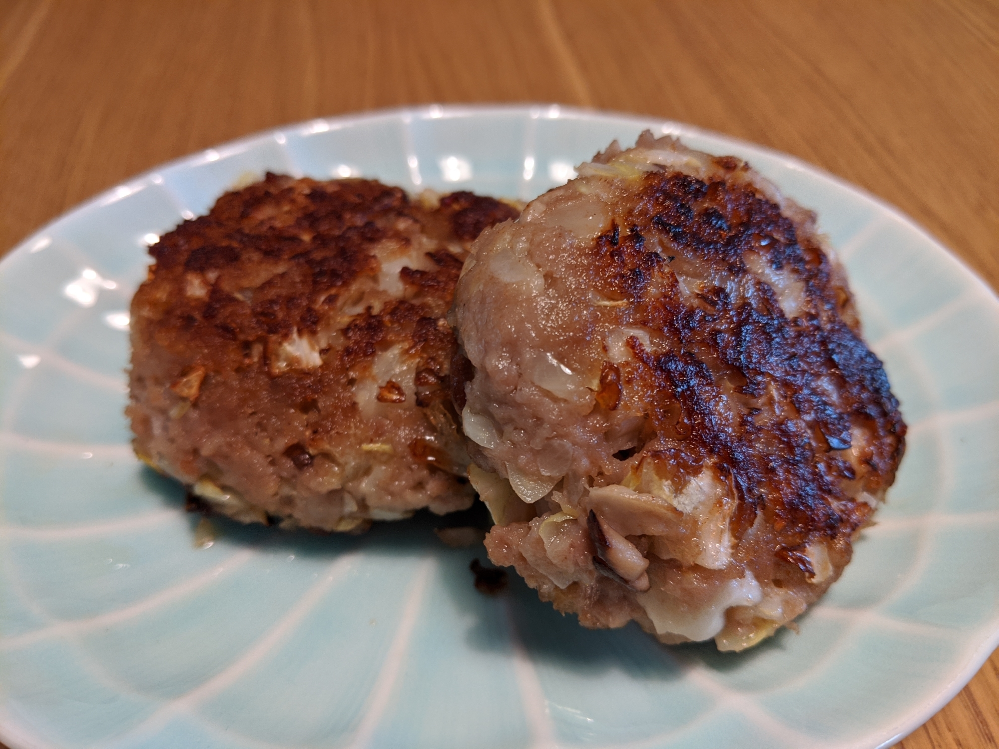 ふっくら！高さも！野菜いっぱいハンバーグ