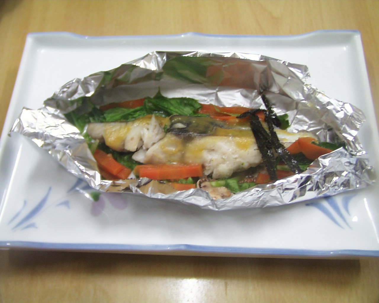 さわら にんじん 水菜のアルミホイル焼き 刻み海苔 レシピ 作り方 By Shopcennter 楽天レシピ さわら にんじん 水菜のアルミホイル焼き 刻み海苔 レシピ 作り方 By Shopcennter 楽天レシピ