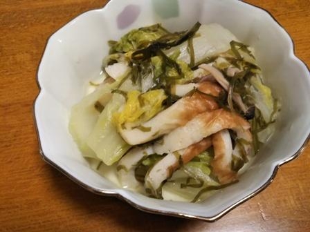 白菜と　すきこんぶの　ほっこり煮物
