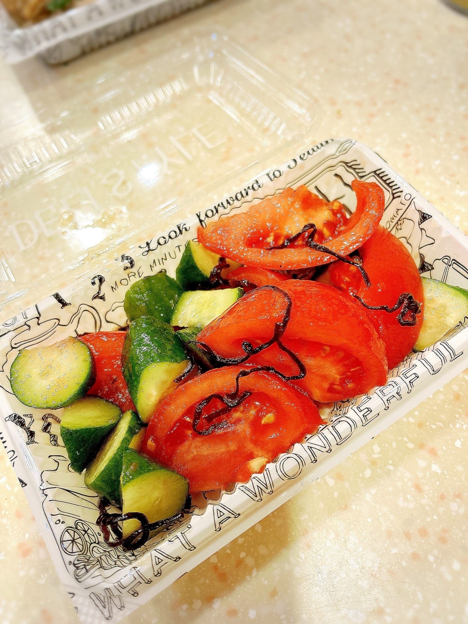 冷やしトマト☆簡単玉ねぎドレッシングのせ レシピ・作り方 by yunachi