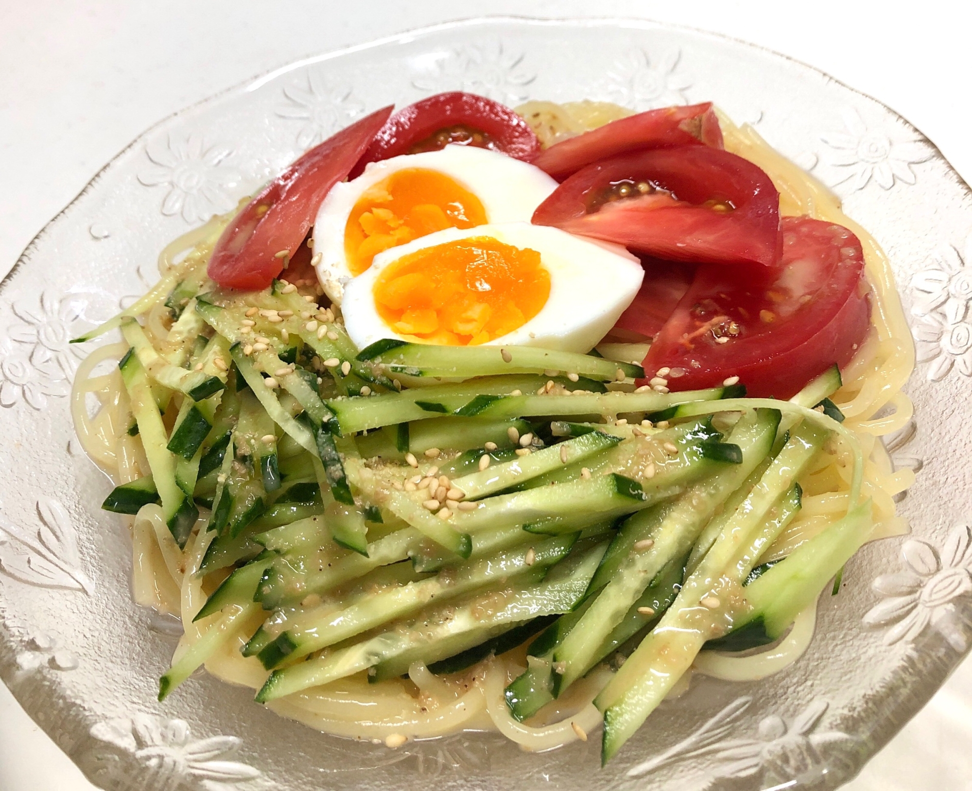 きゅうりとトマトの糖質ゼロ麺冷やし中華