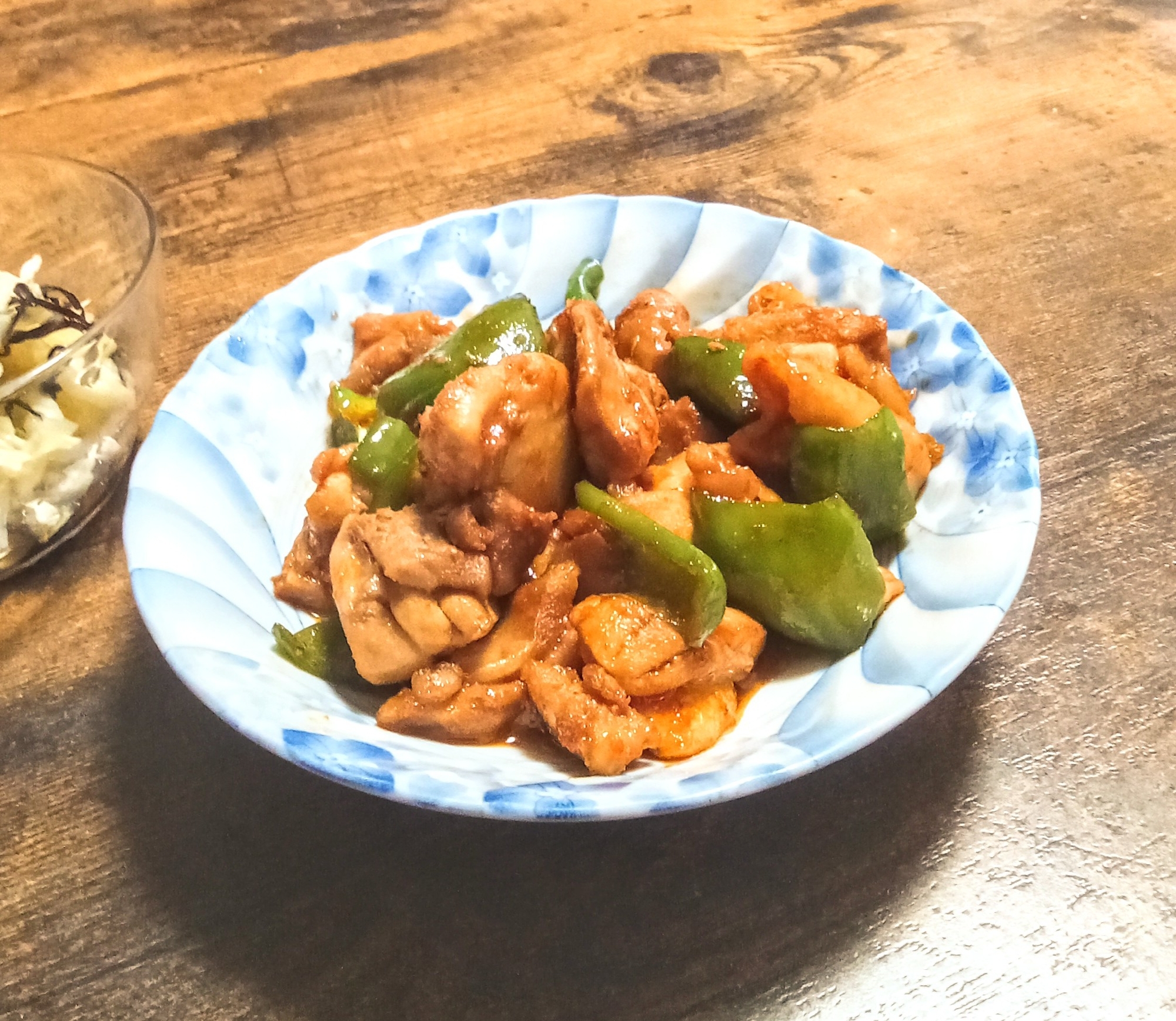 鶏もも肉・ピーマンで豆板醤炒め〜毎日簡単おつまみ〜