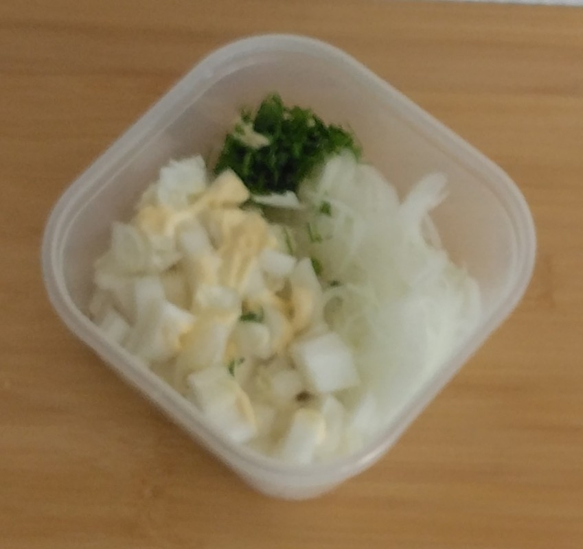 豆苗と新玉のマヨネーズサラダ弁当