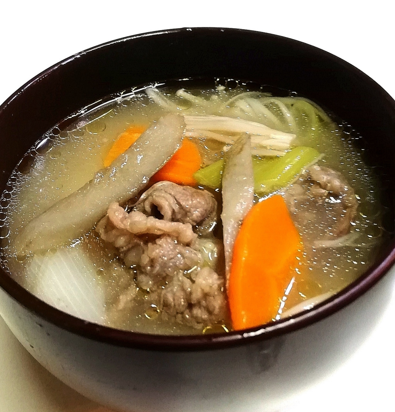 腸活！牛肉とたっぷり根菜の味噌スープ
