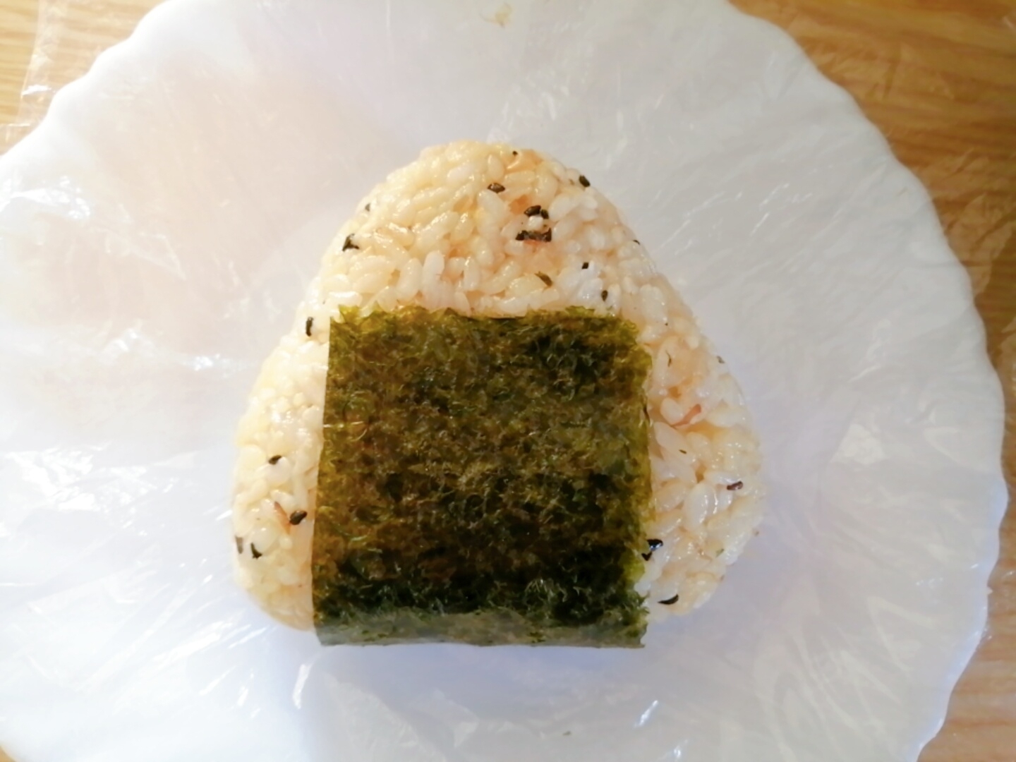 醤油味☆おかかと黒ごまのおにぎり