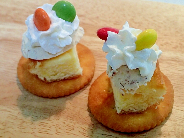 チーズケーキ アイス ホイップ チョコのリッツ レシピ 作り方 By ぷ みぃまま 楽天レシピ