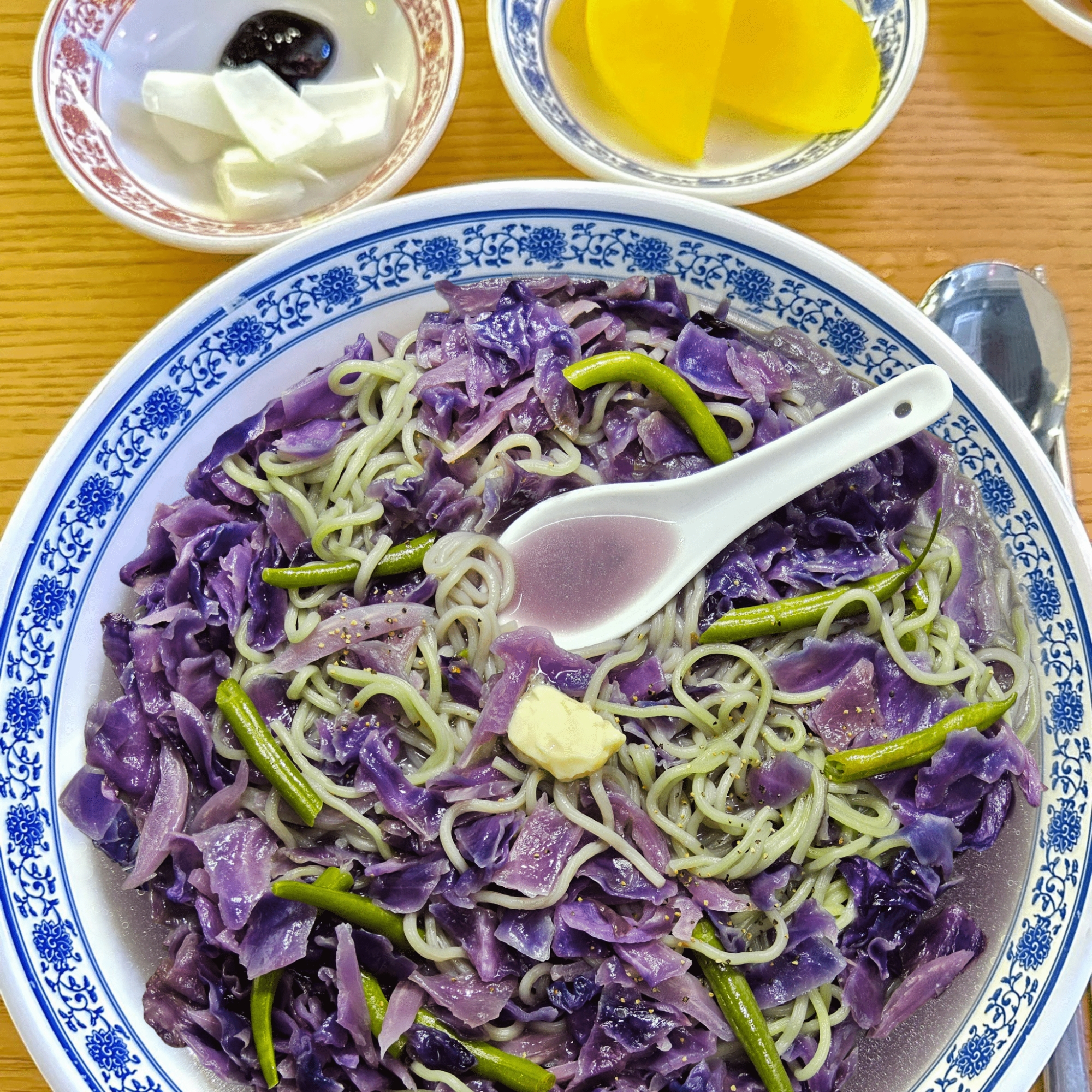 初夏の庭園᯽ライラック薫るミスティックちゃんぽん麺