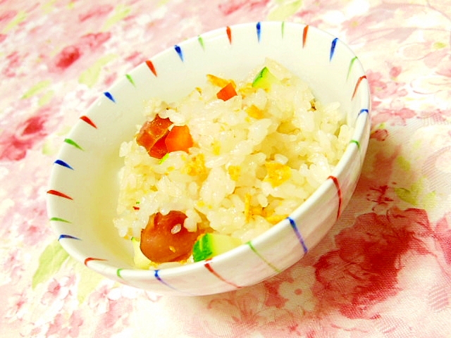 炒飯ミックスで❤ウィンナーと彩り野菜のドリトス炒飯