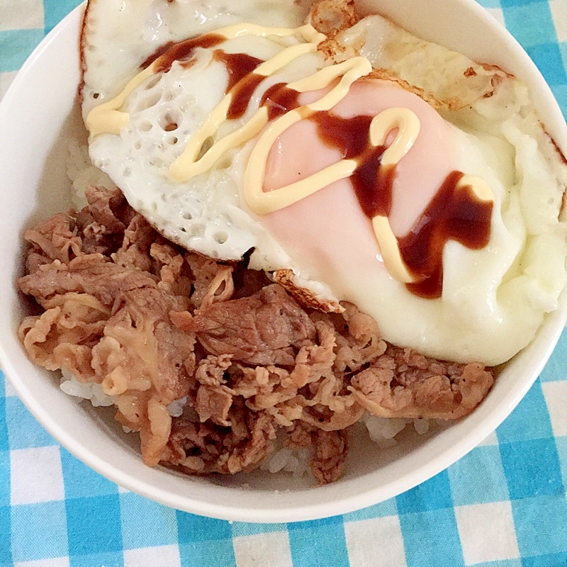 目玉焼きと焼肉の丼☆