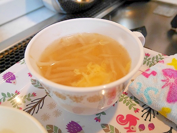 もやしと卵の韓国スープ