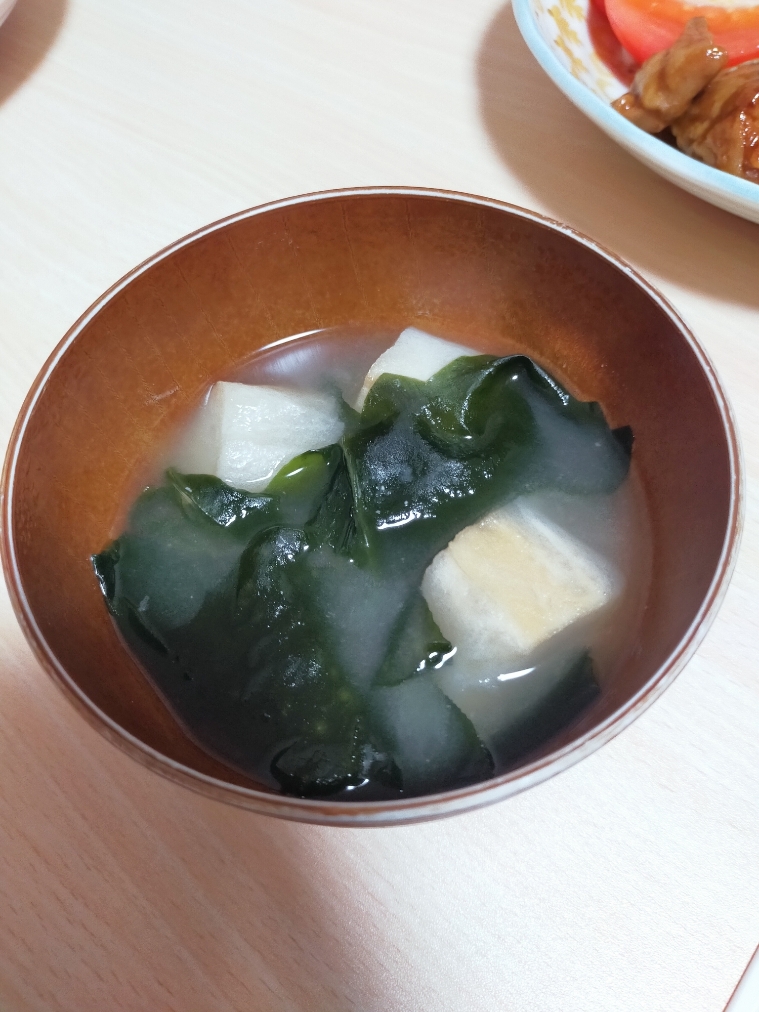 鍋不要♪即席お味噌汁◎わかめとお麩のお味噌汁