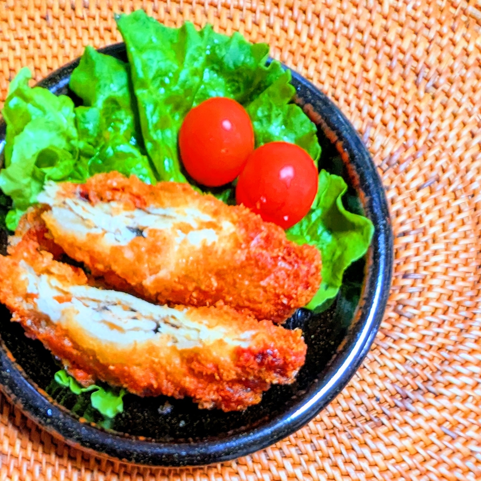 若鶏大葉梅肉ロールカツ
