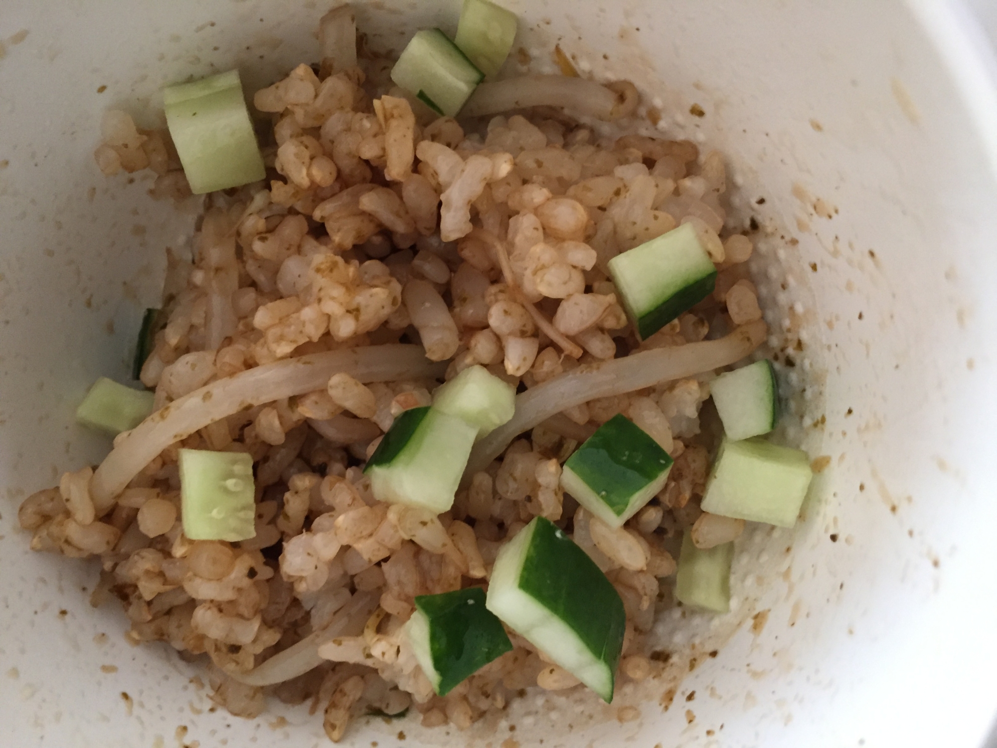 醤油とごま油の炒めの野菜混ぜチャーハン